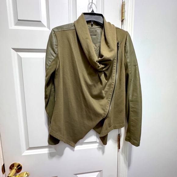 Blank NYC green faux leather/ knit jacket size M - Picture 1 of 8